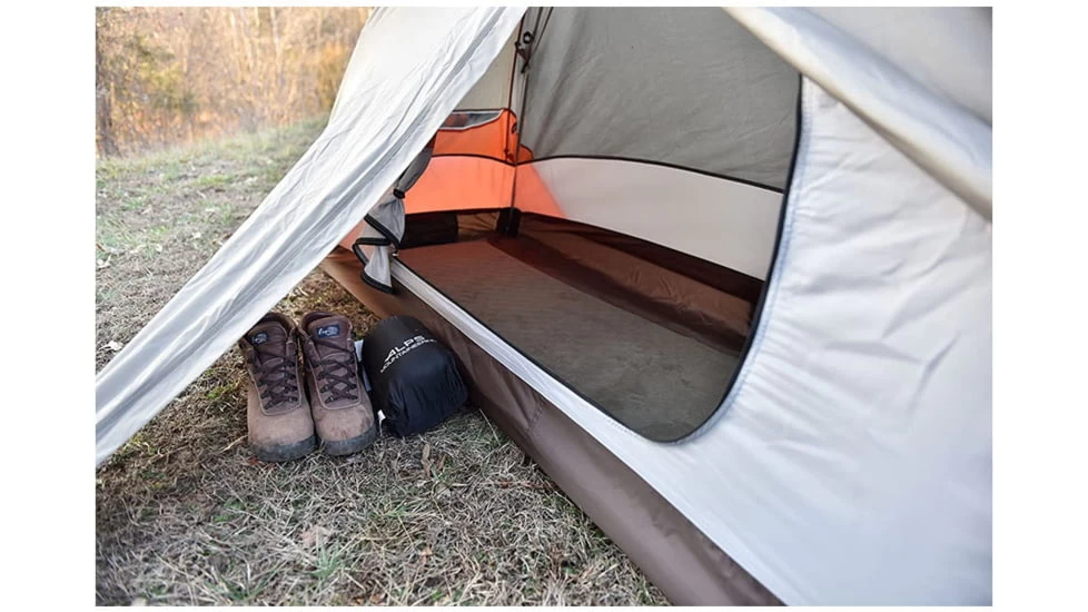 ALPS Mountaineering Camp Pillow 8 ALPS Mountaineering Camp Pillow - Image 8